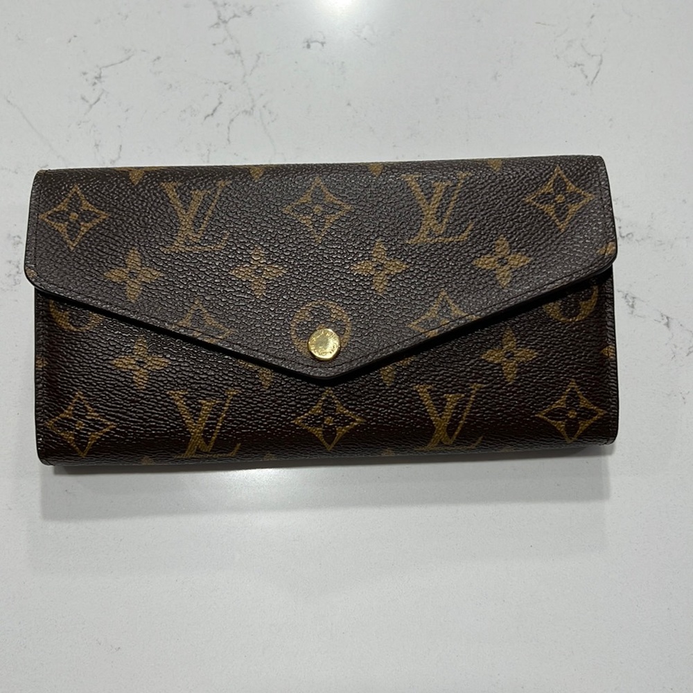Louis Vuitton Sarah Wallet